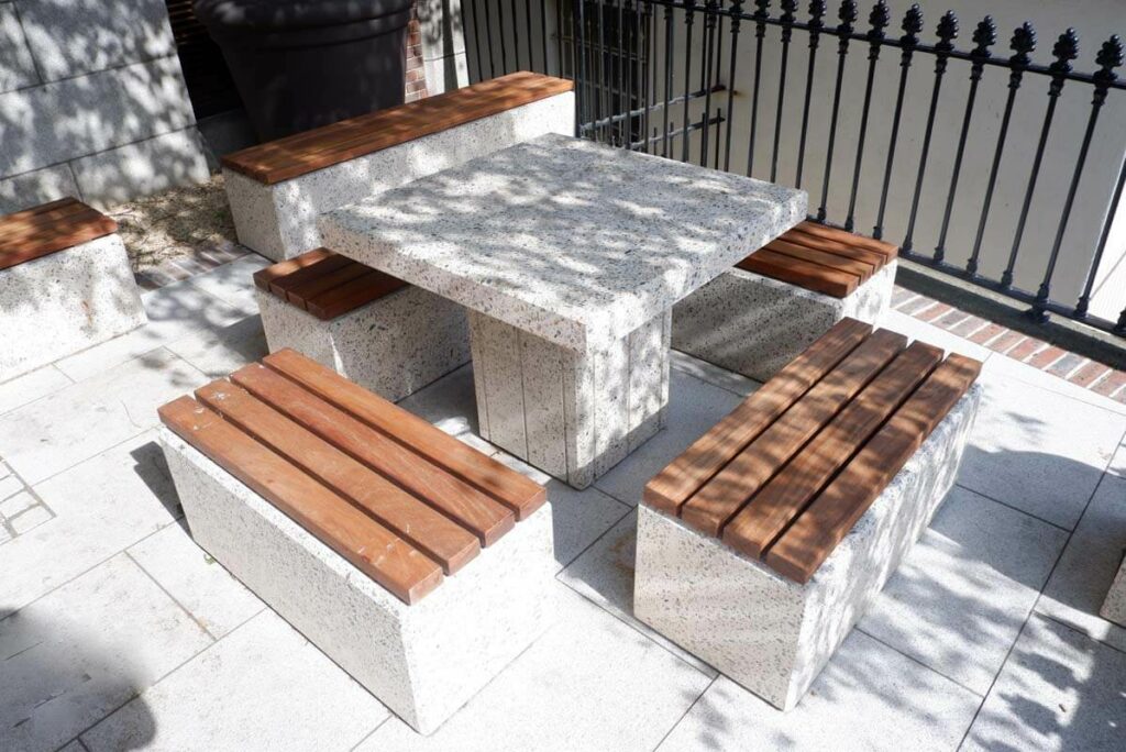 Kerry Bench