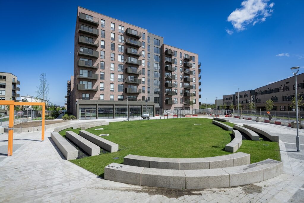 Modular concrete benches